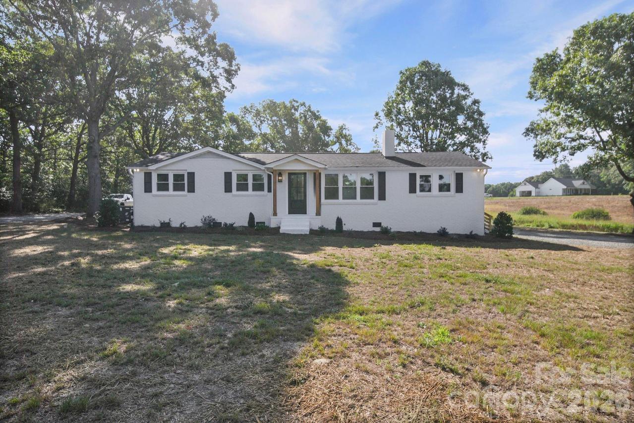 3312 Sikes Mill Rd., Monroe, NC 28110