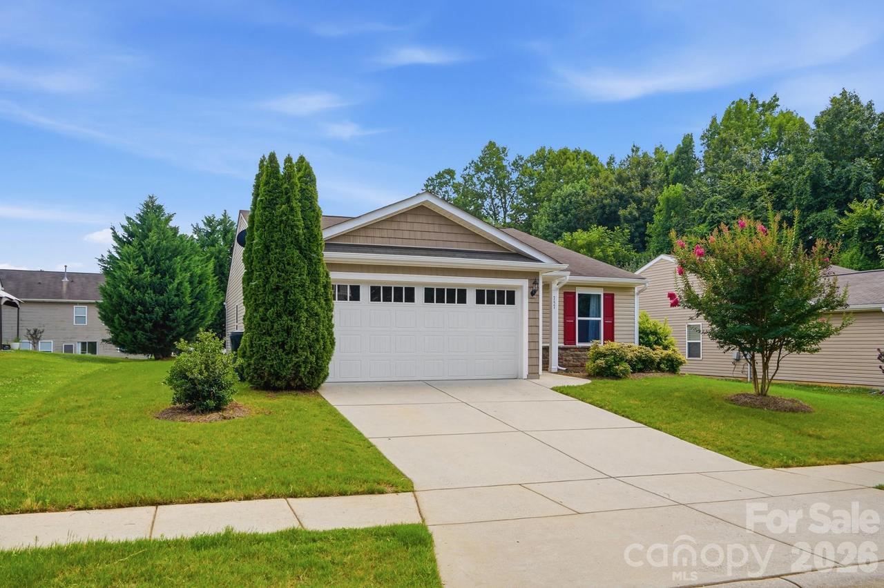757 Willow Creek Dr., Gastonia, NC 28054