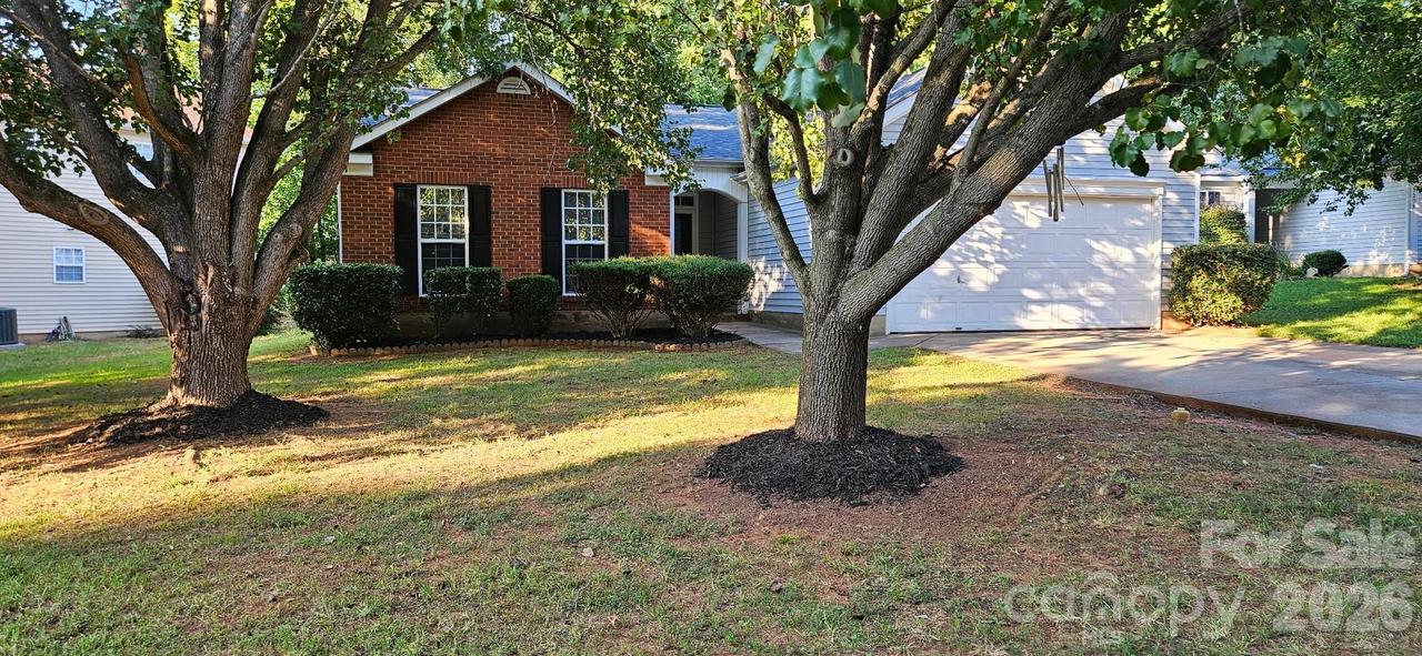 7216 Preakness Stakes Ln., Charlotte, NC 28215