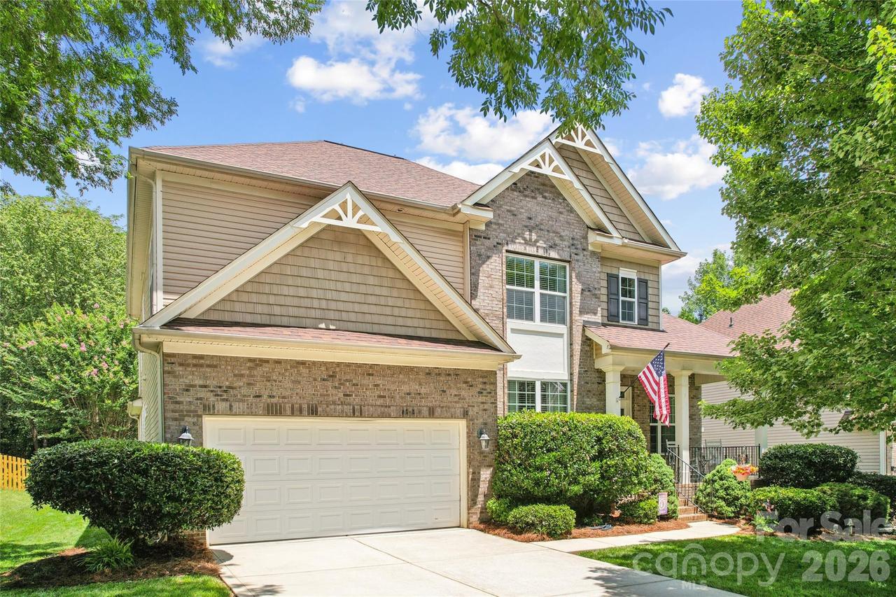 8108 Penman Springs Dr., Waxhaw, NC 28173
