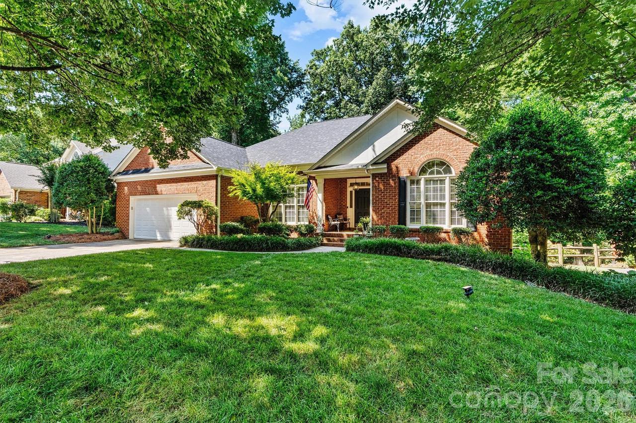 17441 Cambridge Grove Dr., Huntersville, NC 28078