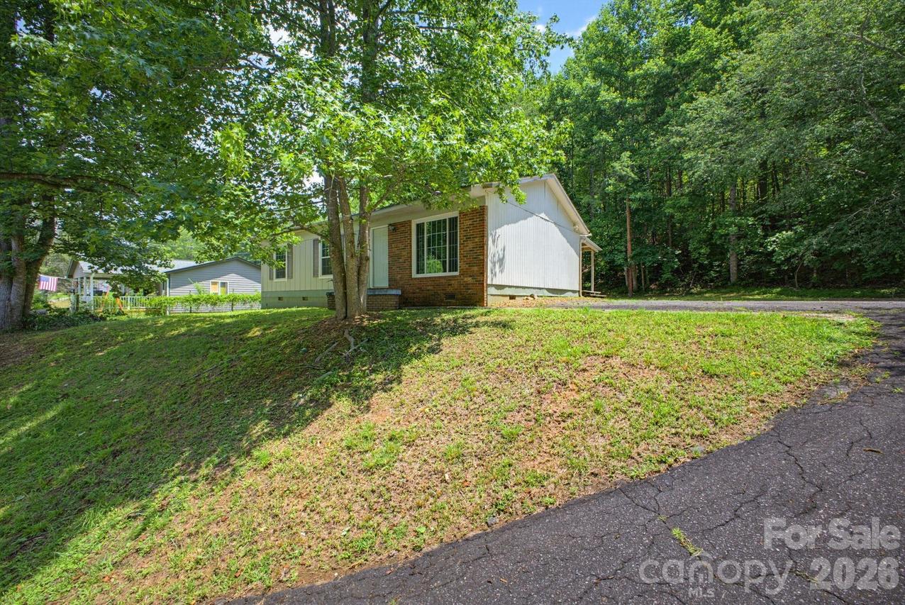 488 John Swofford Rd., Nebo, NC 28761