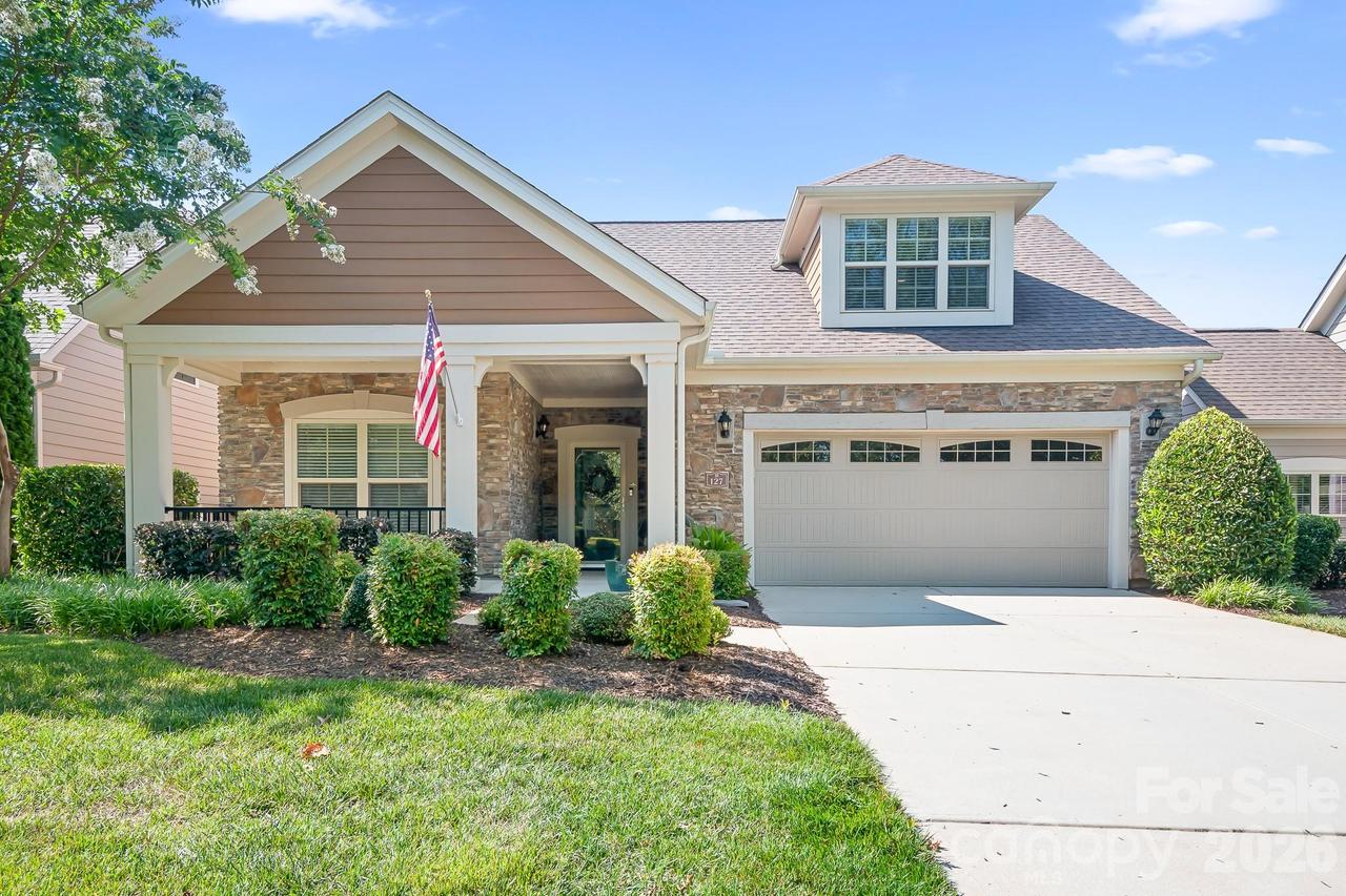 127 Brawley Point Cir., Mooresville, NC 28117