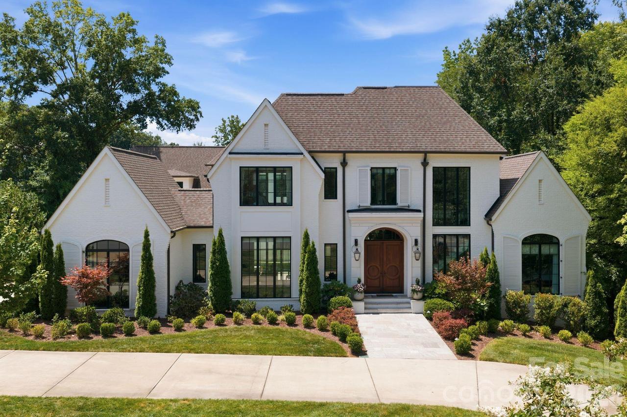 4420 Forest Hills Dr., Charlotte, NC 28226