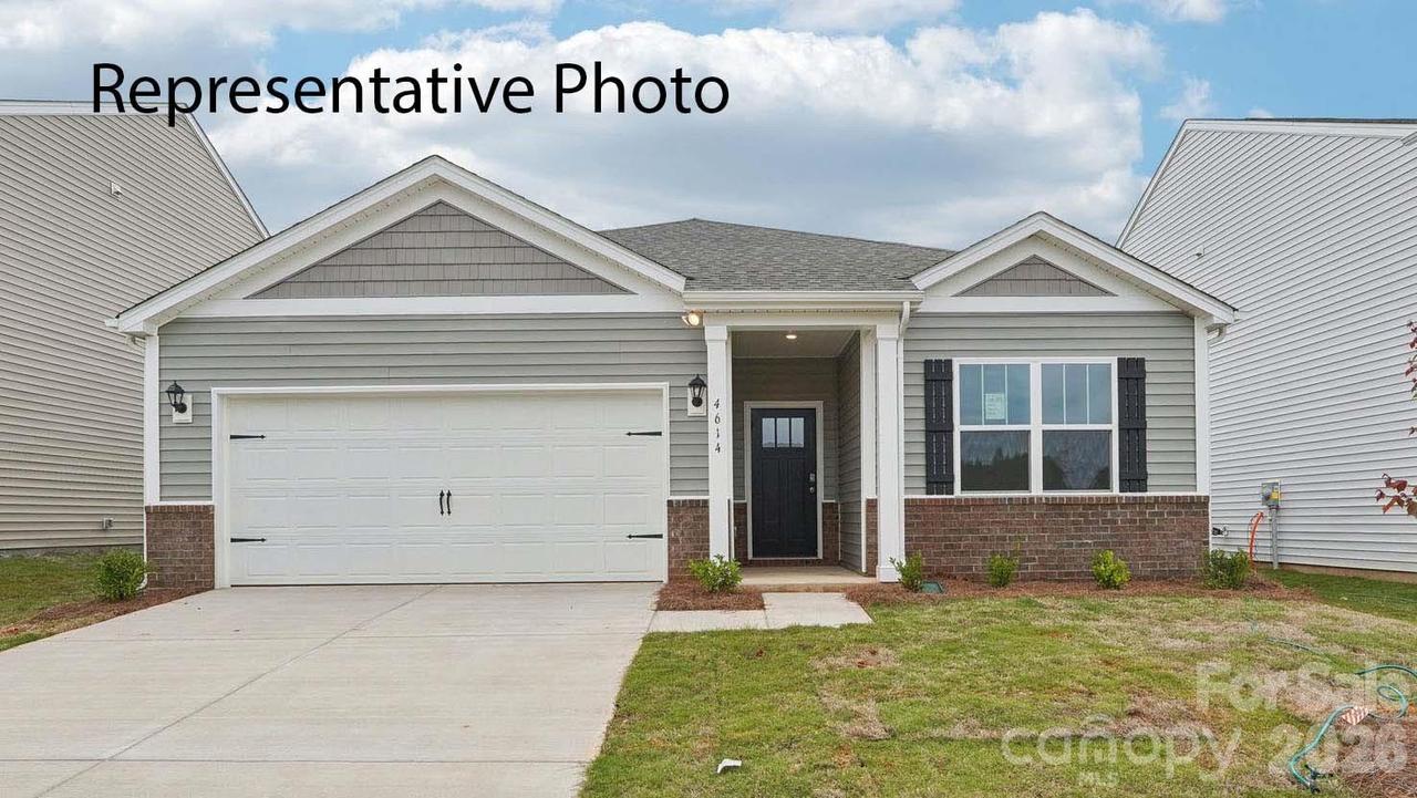 916 Streamwood Ave., Newton, NC 28658
