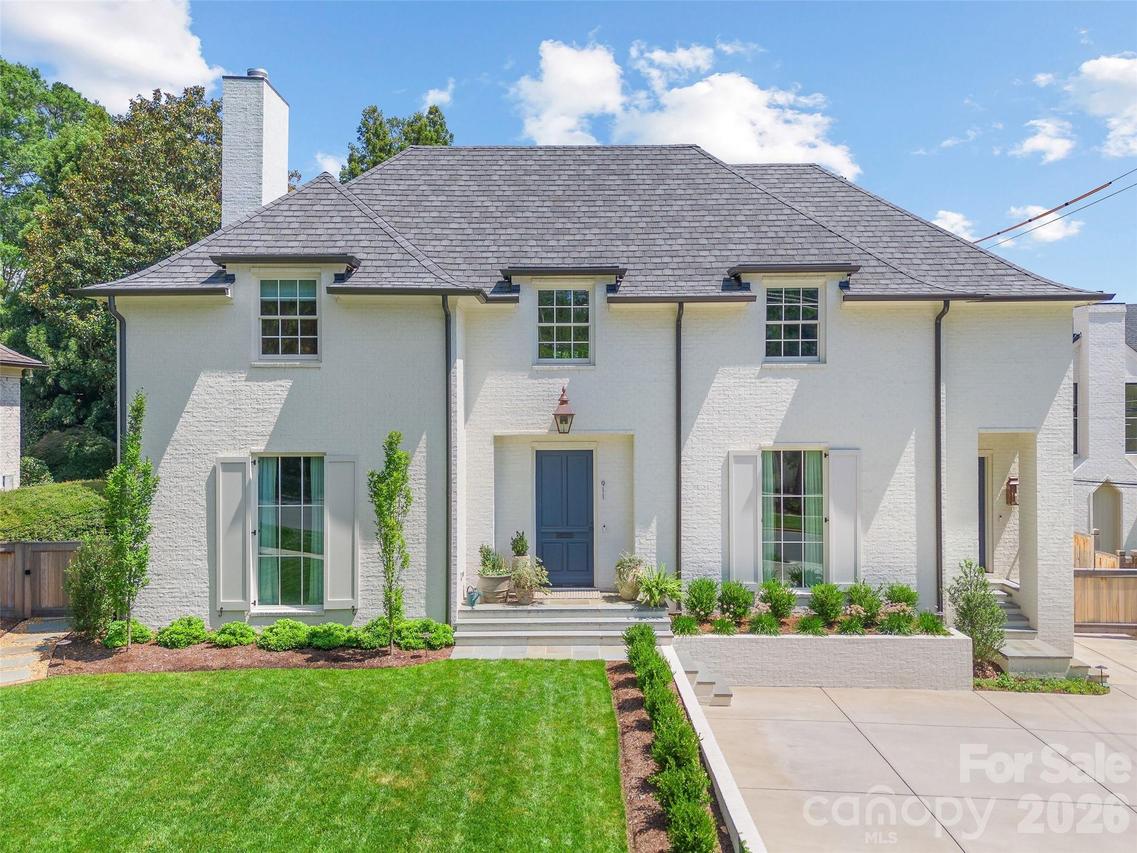911 Colville Rd., Charlotte, NC 28207