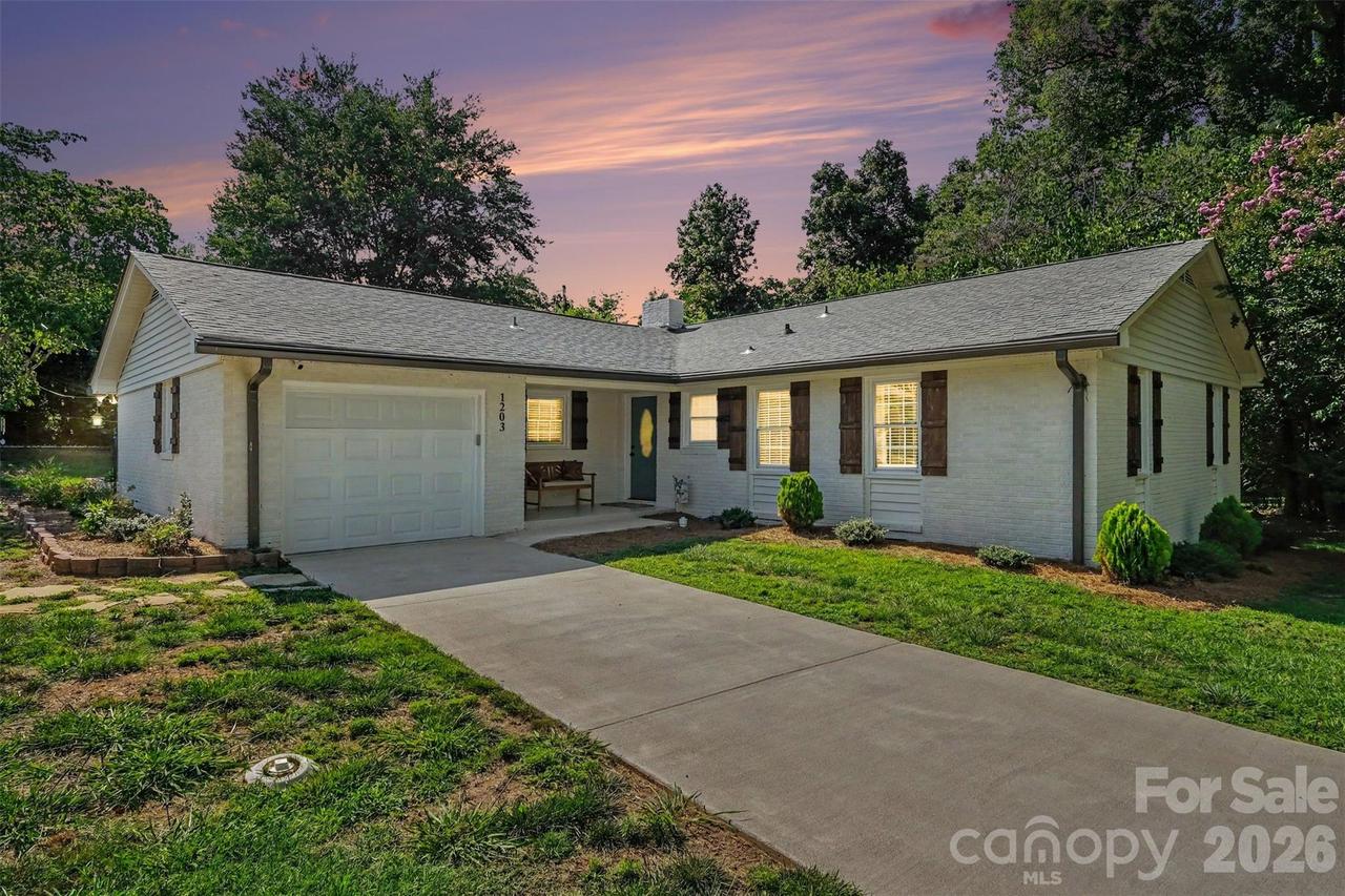 1203 Flintshire Dr., Albemarle, NC 28001