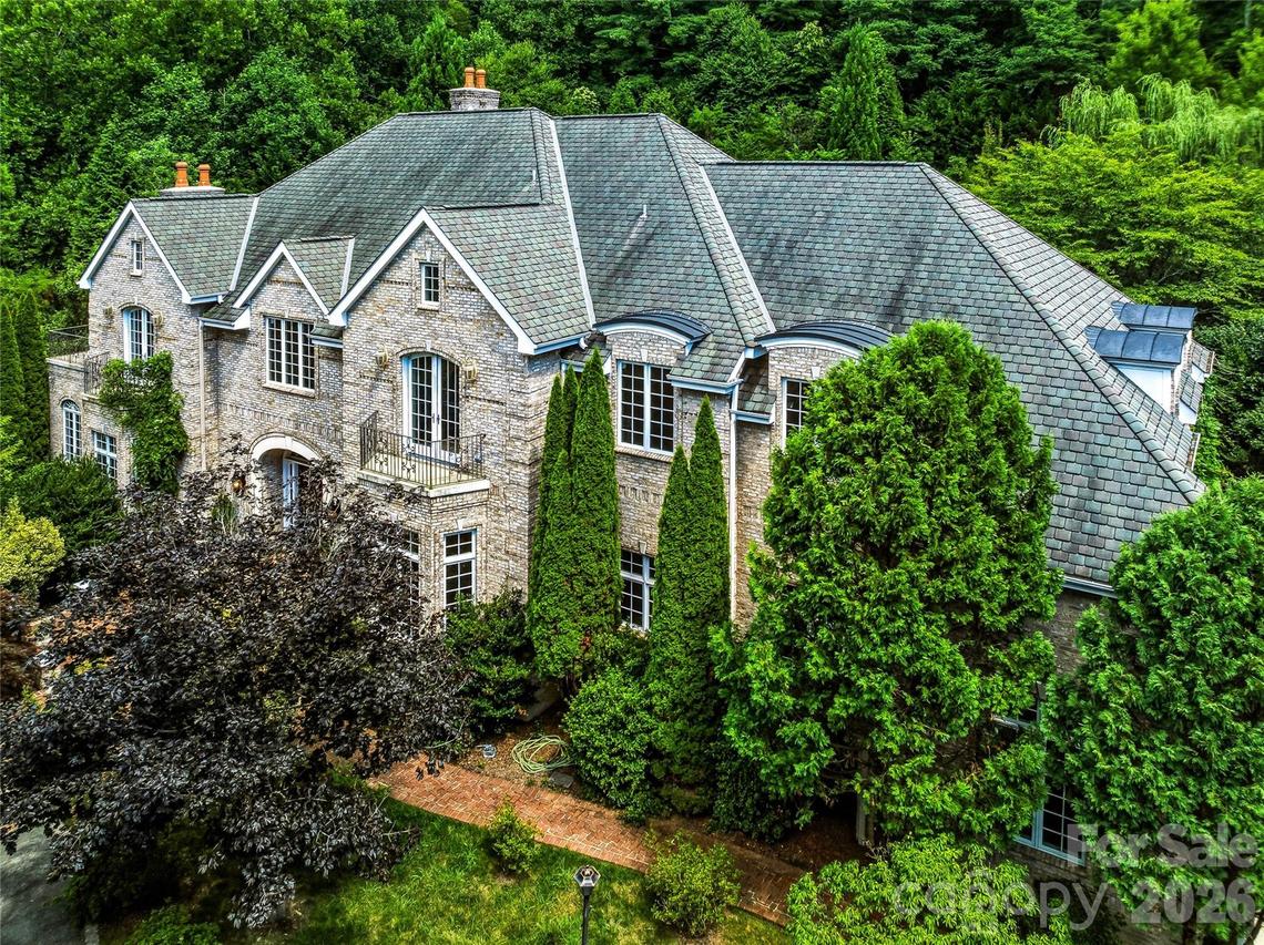 150 Rainbow View Dr., Fletcher, NC 28732