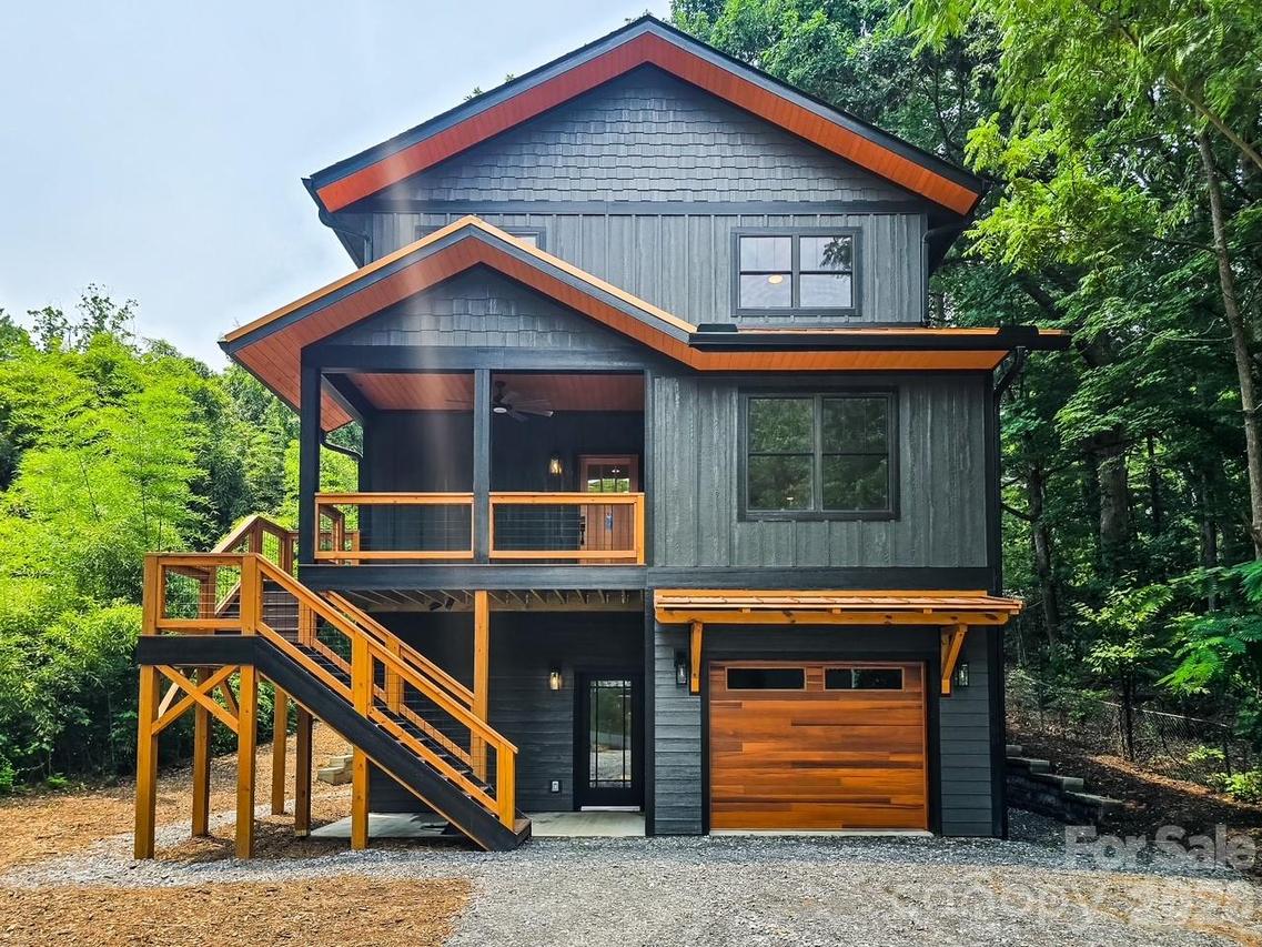 505 S Oconeechee Ave., Black Mountain, NC 28711