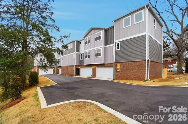 New Construction Homes For Sale This Week That Attend Quail Hollow Middle: July 1st to July 7th