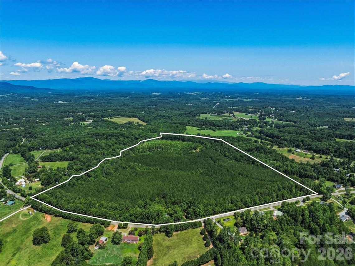 6783 Peniel Rd., Tryon, NC 28782