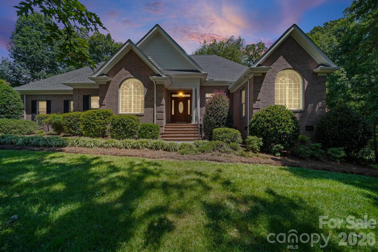 417 Crooked Oak Dr., Oakboro, NC 28129