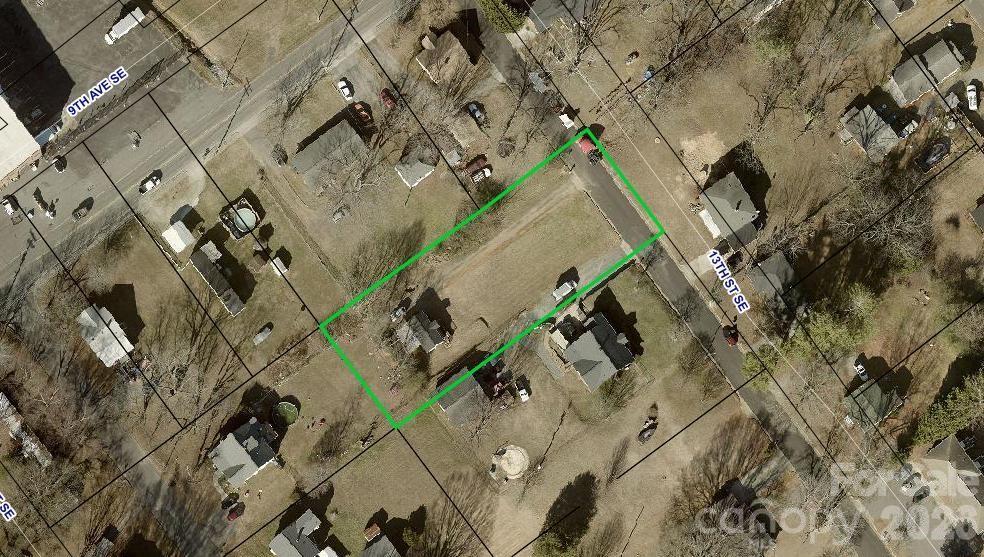 938 13th St., Hickory, NC 28602