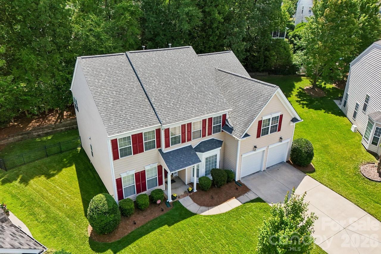 7809 Pinecroft Ct., Harrisburg, NC 28075