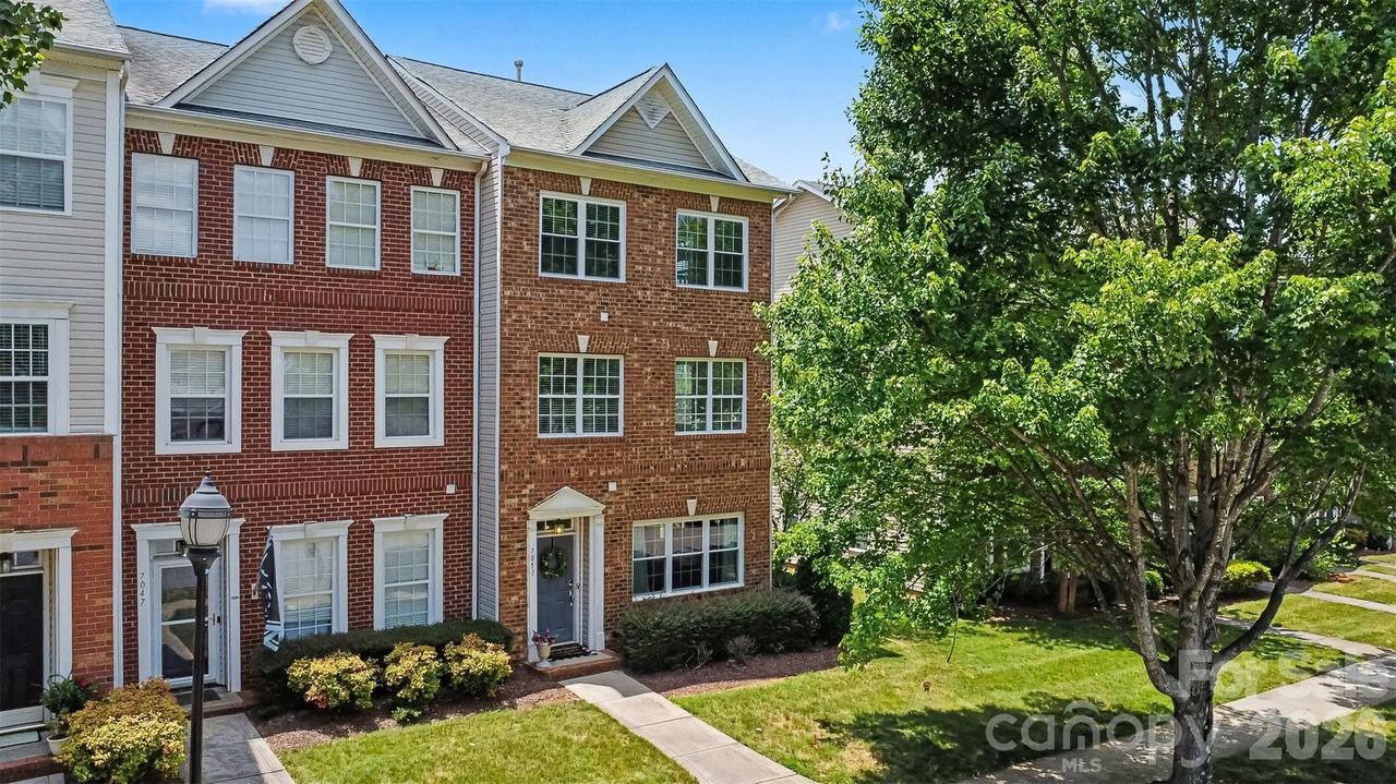 7051 Brighton Park Dr., Charlotte, NC 28227