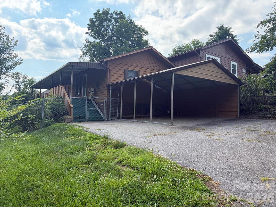 256A Bruce Rd., Mars Hill, NC 28754