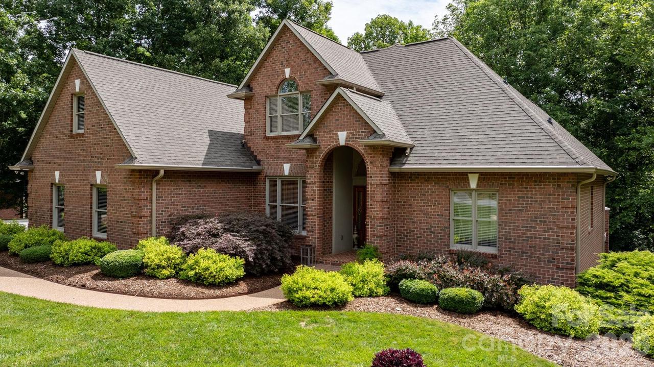 106 Oakland Ct. #9 & 10, Valdese, NC 28690