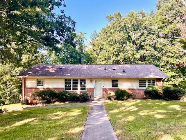 14 Valle Vista Dr., Asheville, NC 28804