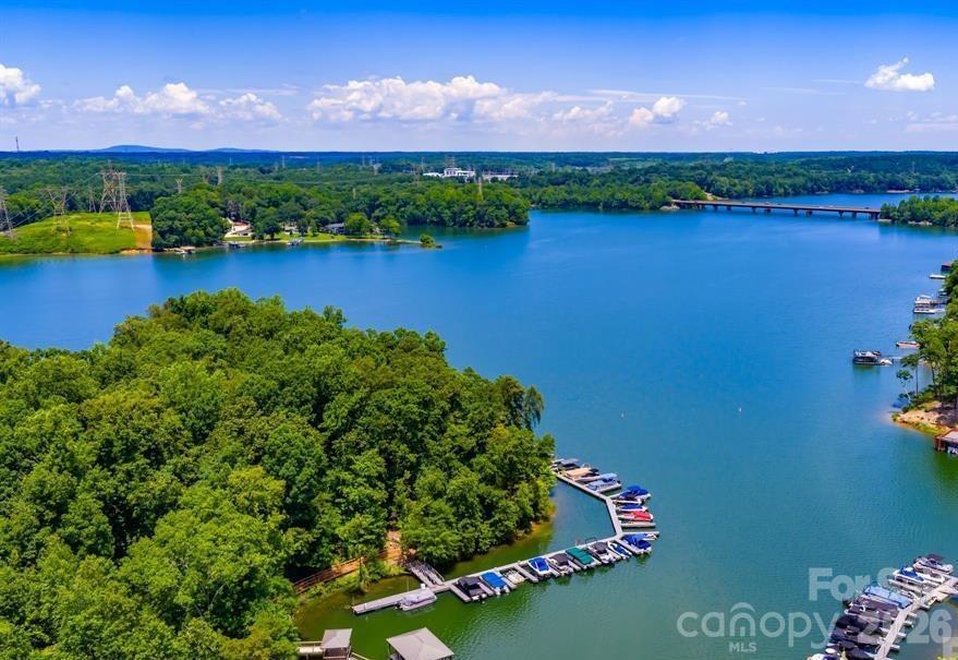 2125 Mt Isle Harbor Dr., Charlotte, NC 28214