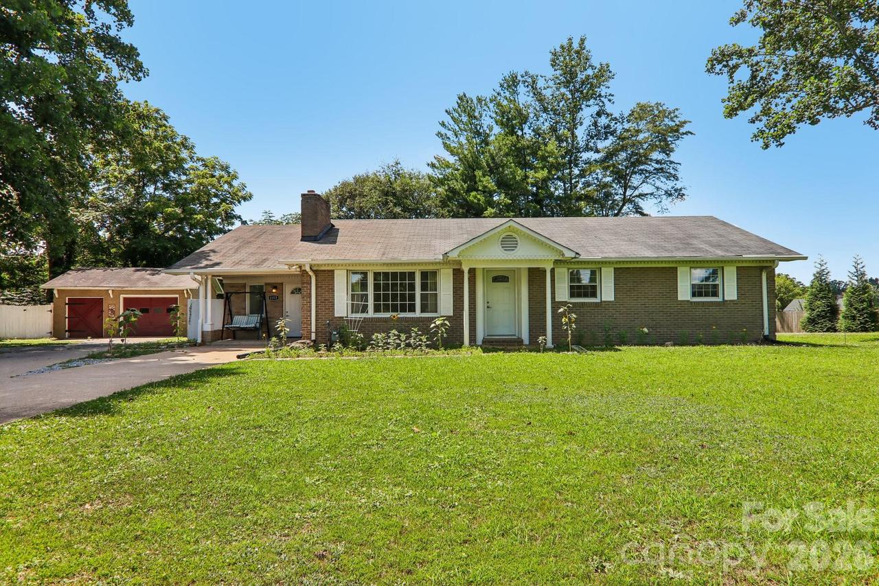 1153 Airport Rd., Flat Rock, NC 28731