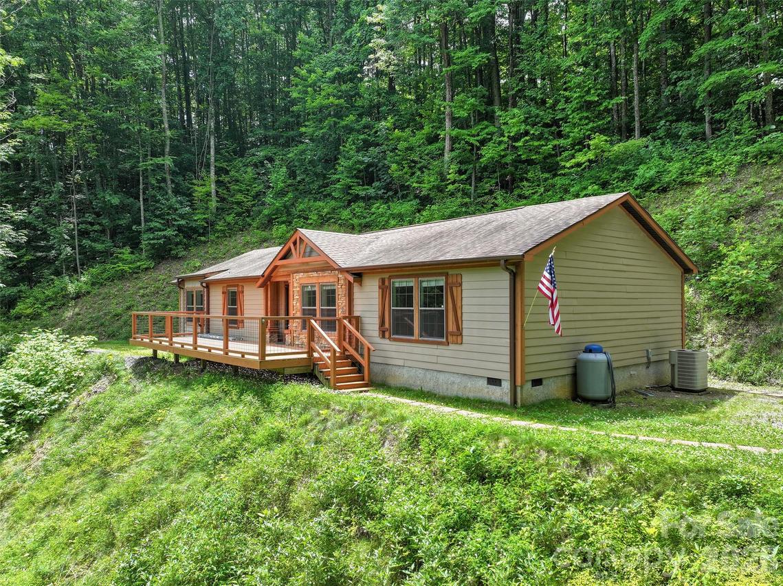 193 Tipstill Cove, Waynesville, NC 28786