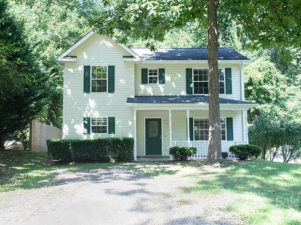 17 Pinecrest Dr., Asheville, NC 28803