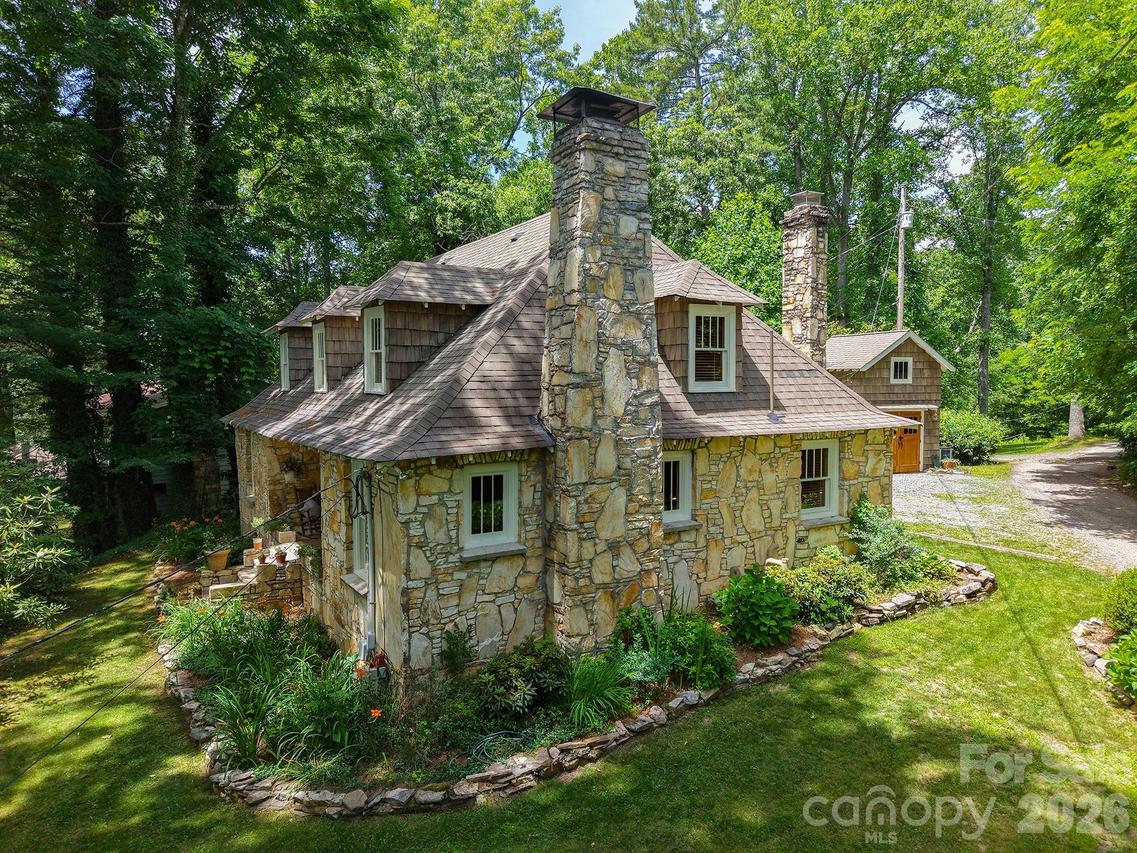59 Warrior Rd., Linville Falls, NC 28657