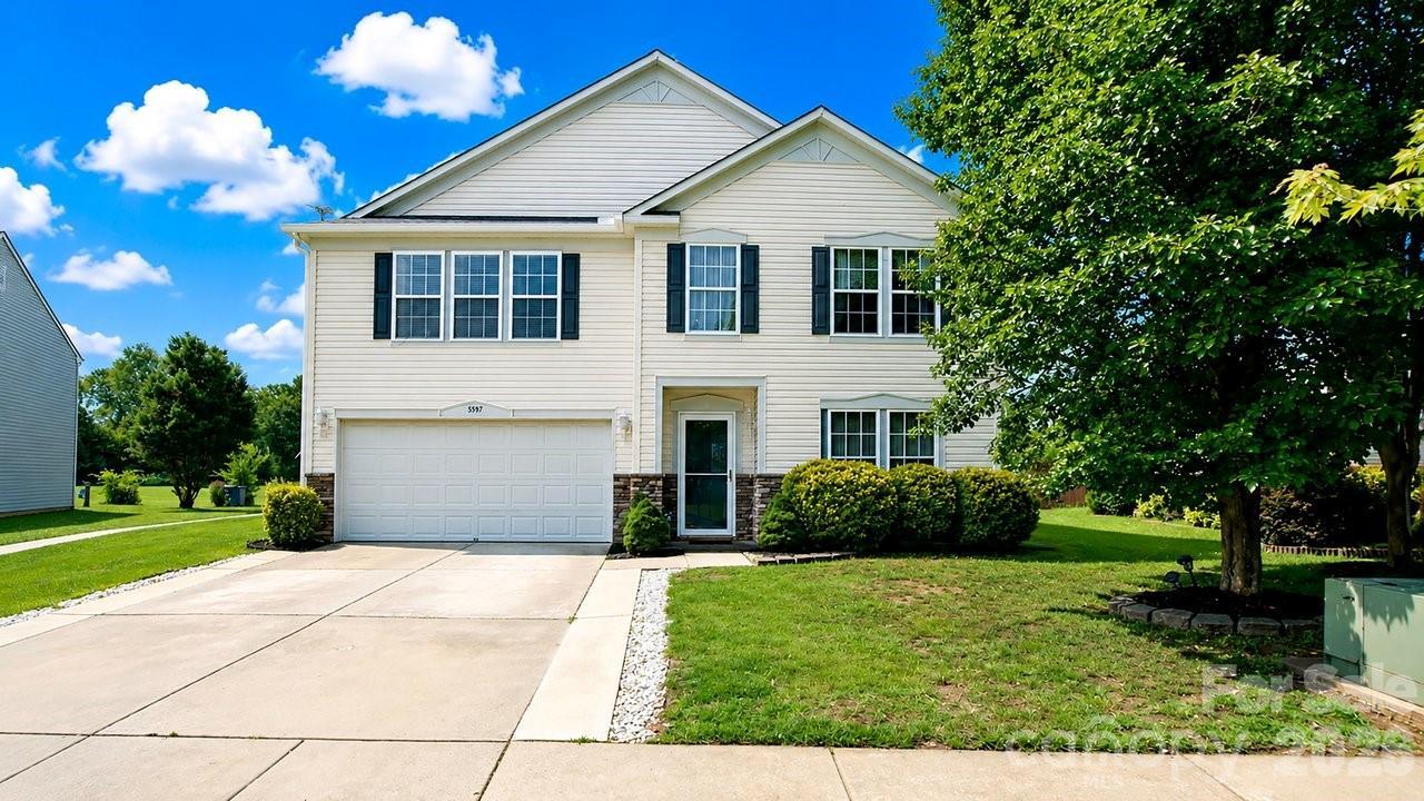 5597 Hammermill Dr., Harrisburg, NC 28075