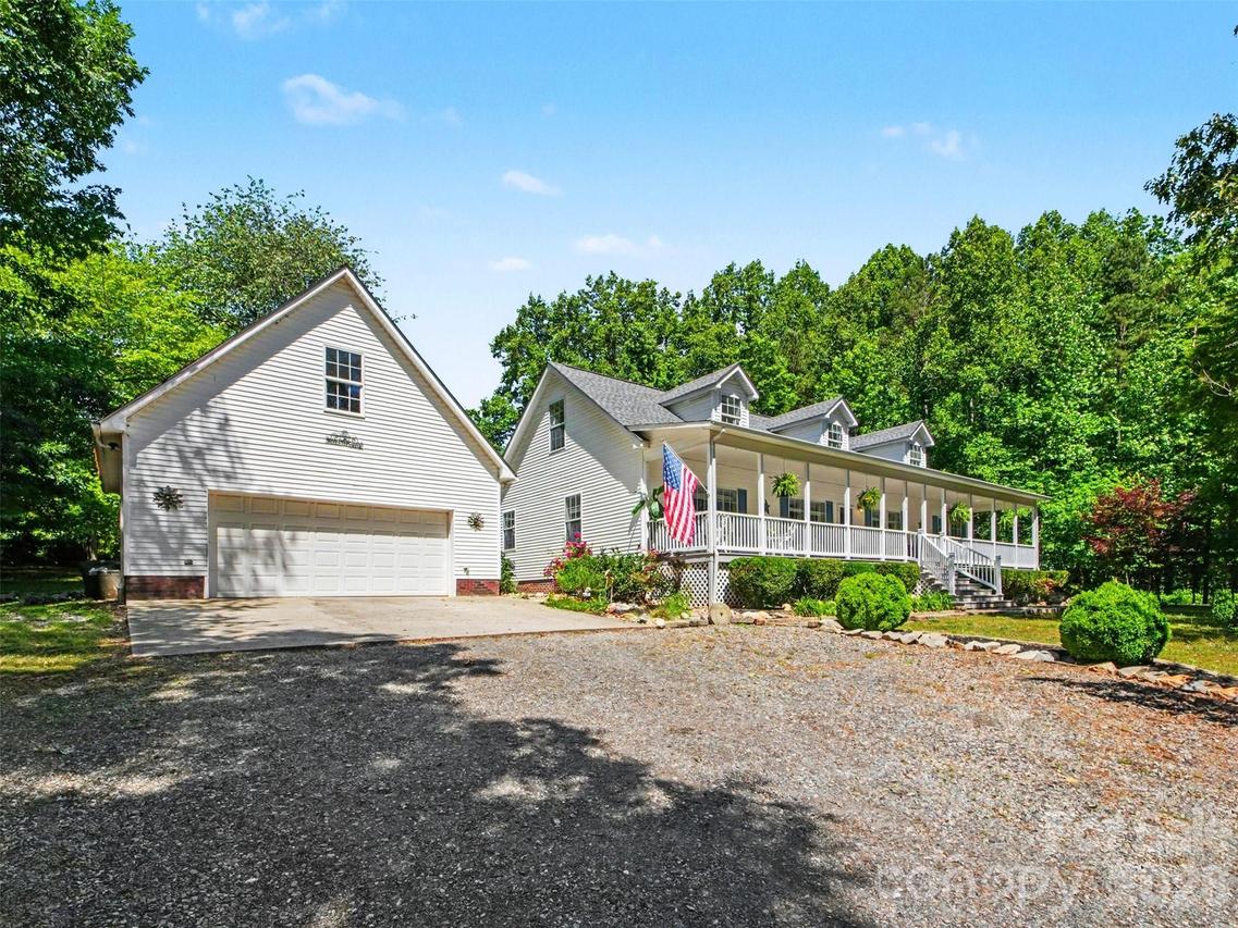 915 Ostwalt Amity Rd., Statesville, NC 28677