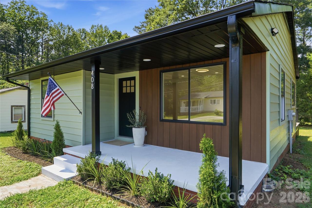 408 Rhyne St., Stanley, NC 28164
