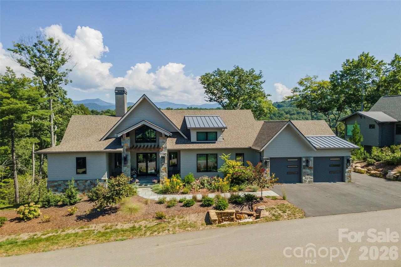 158 Riverbend Forest Dr., Asheville, NC 28805