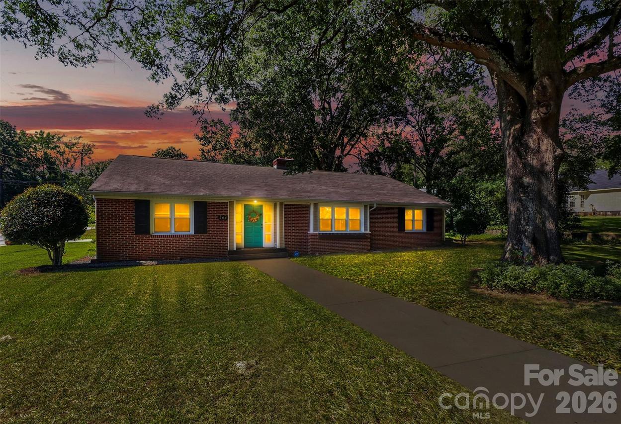 704 Lancaster Ave., Monroe, NC 28112