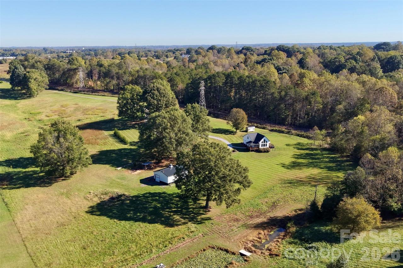 2399 Blackburn Bridge Rd., Maiden, NC 28650