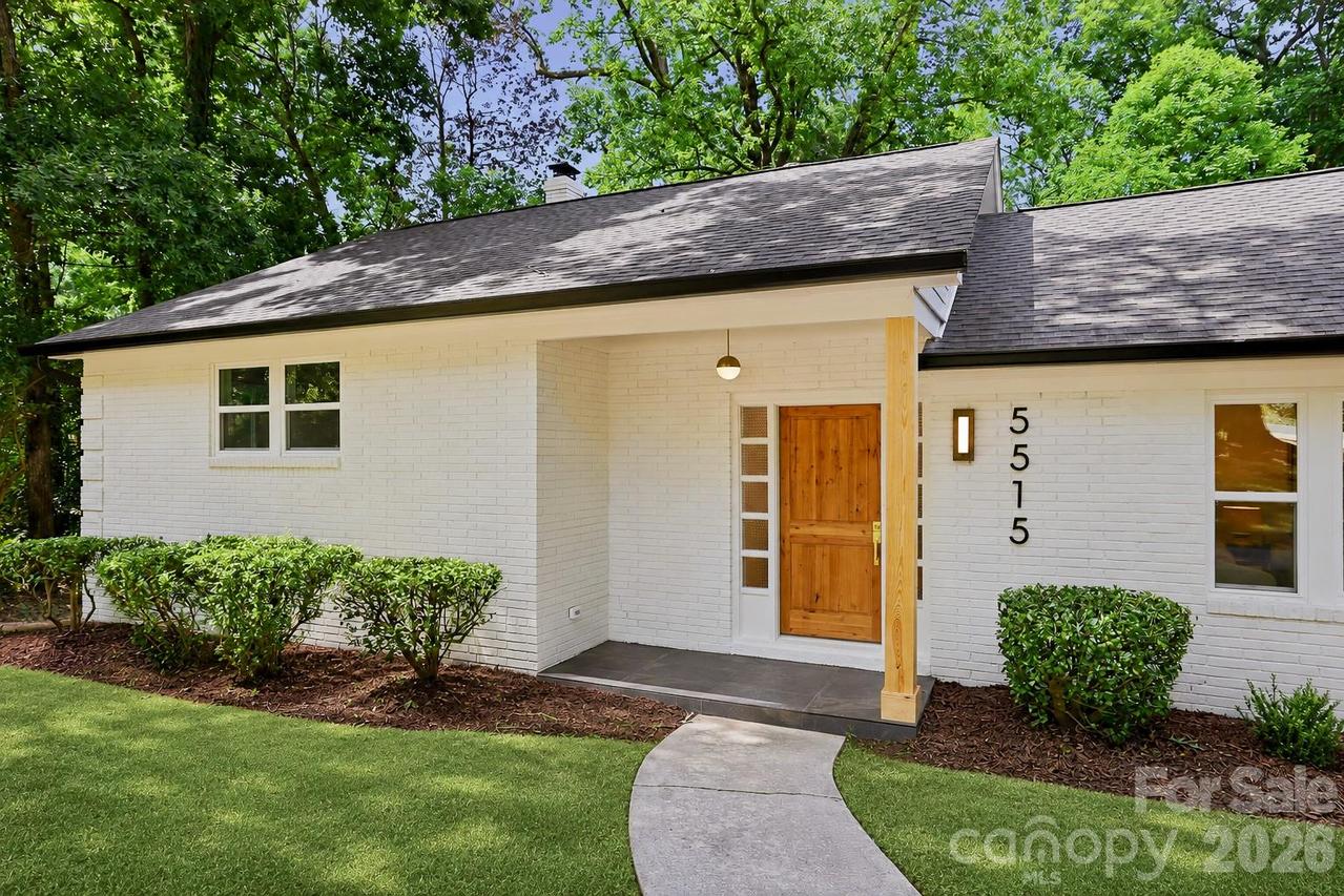 5515 Doncaster Dr., Charlotte, NC 28211