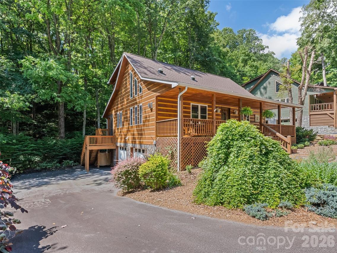 171 Cripple Creek Dr., Waynesville, NC 28785