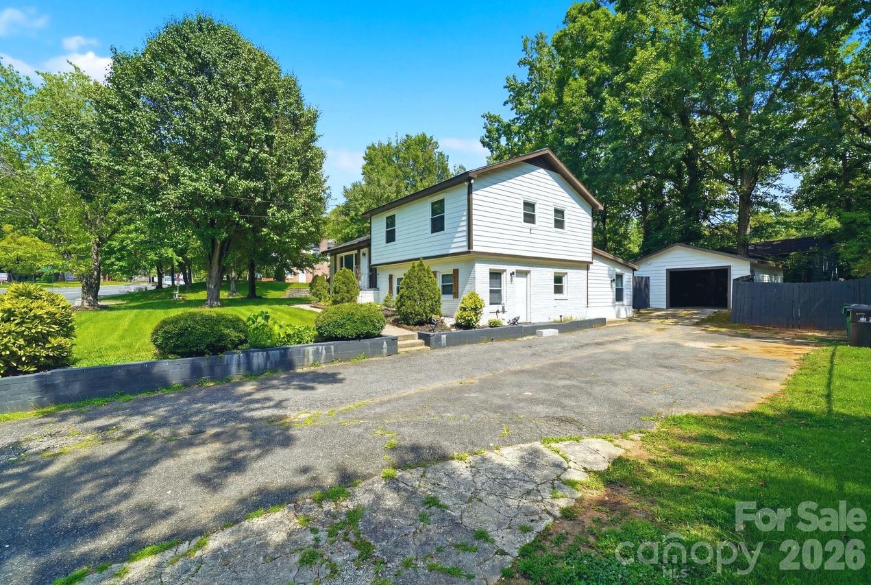 7552 Idlewild Rd., Charlotte, NC 28212