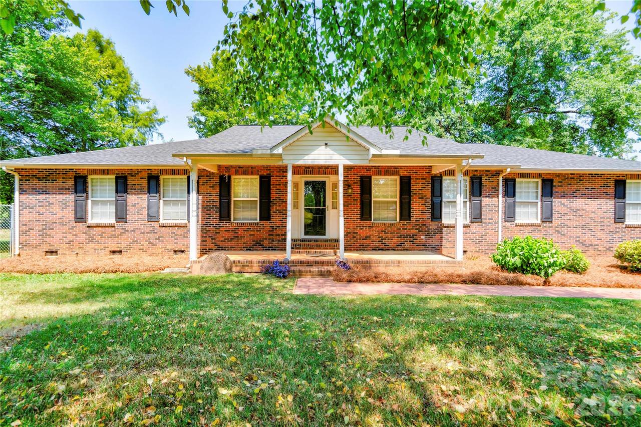5573 Lennox Dr., Kings Mountain, NC 28086