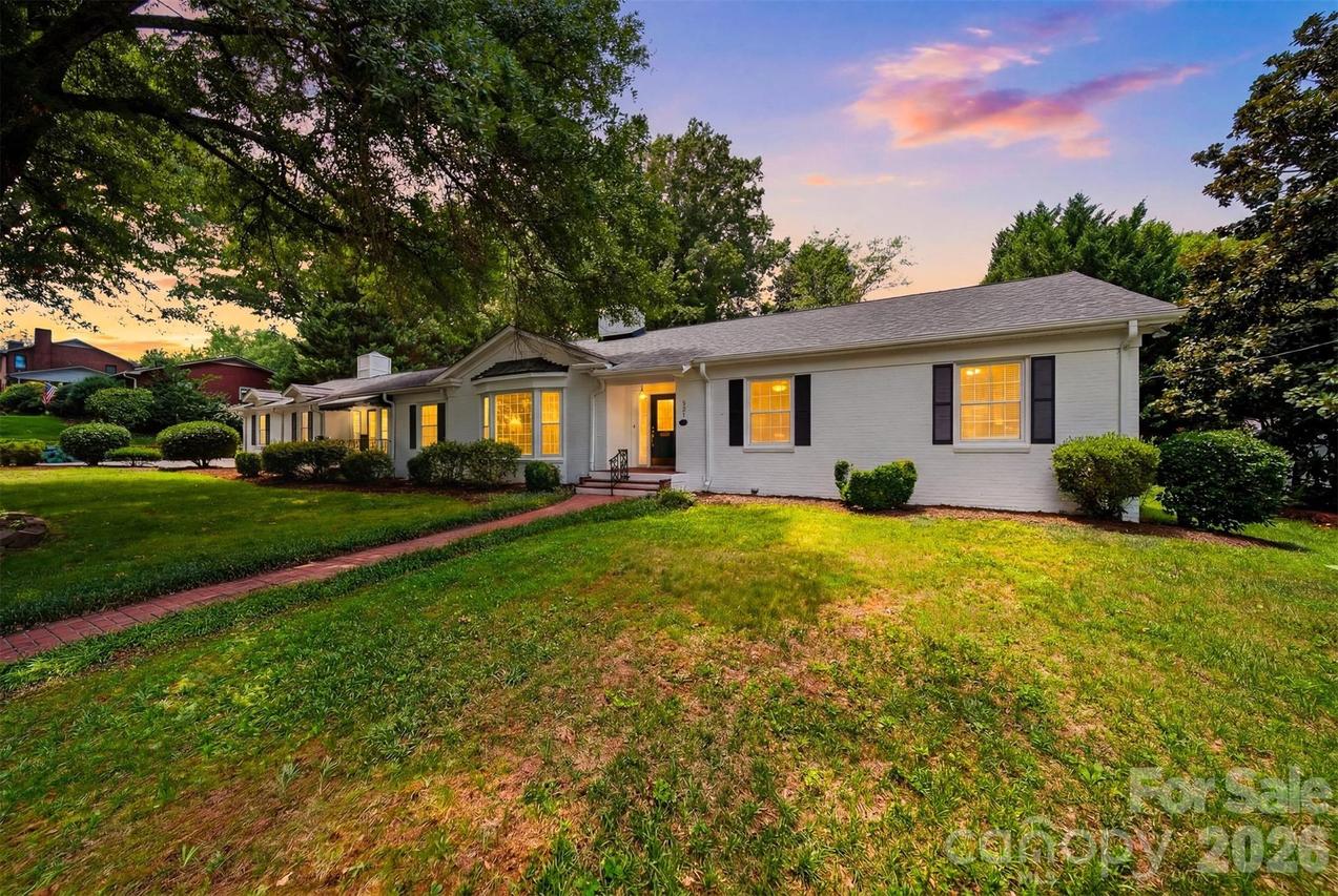 521 5th St., Hickory, NC 28601