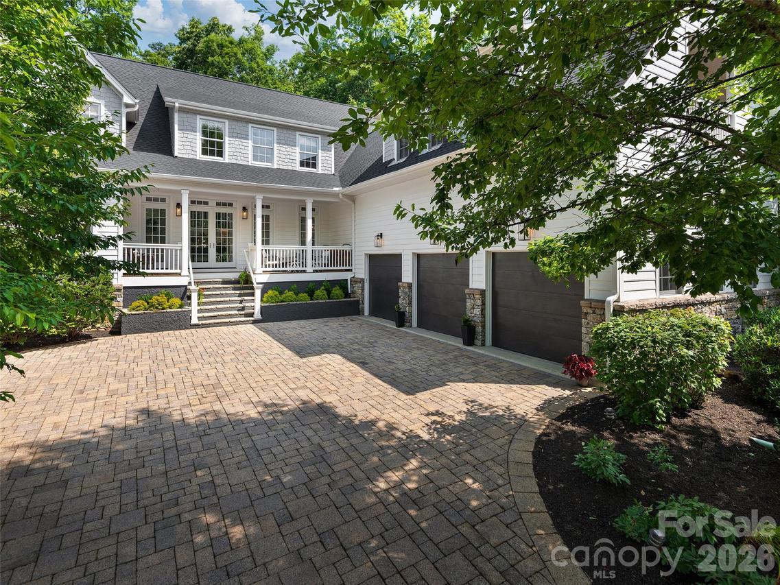 1910 Bearberry Ln., Asheville, NC 28803