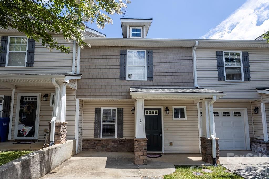 31 Amersham Ln., Fletcher, NC 28732