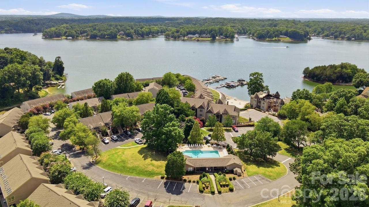 14612 Waterside Dr., Charlotte, NC 28278