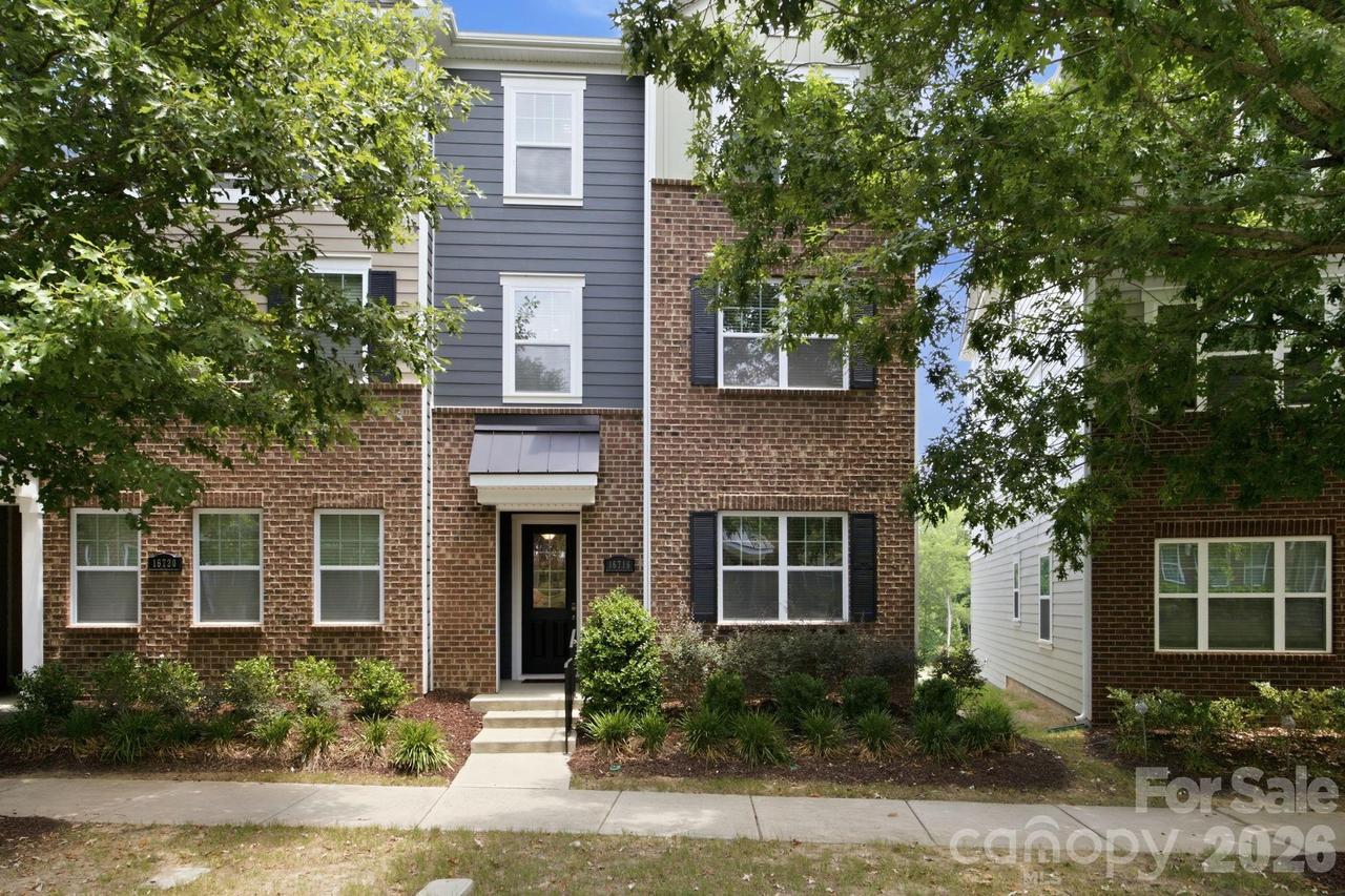 16716 Summers Walk Blvd., Davidson, NC 28036
