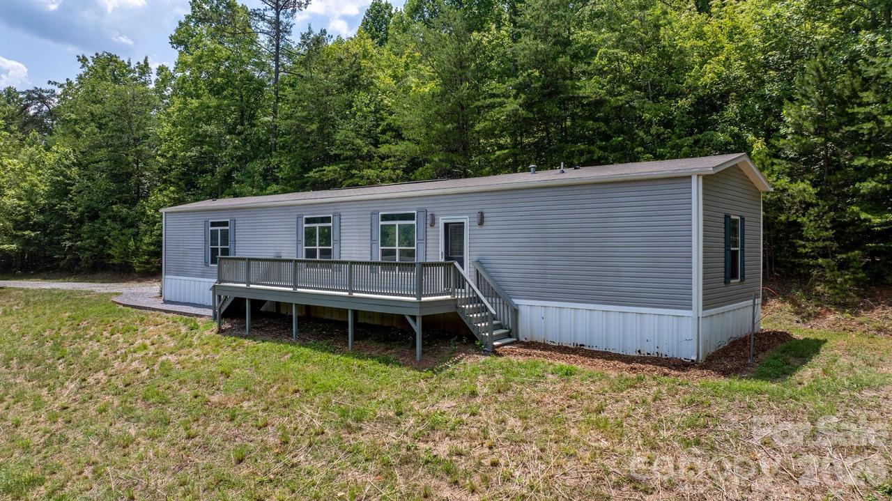 2876 Burma Rd., Nebo, NC 28761