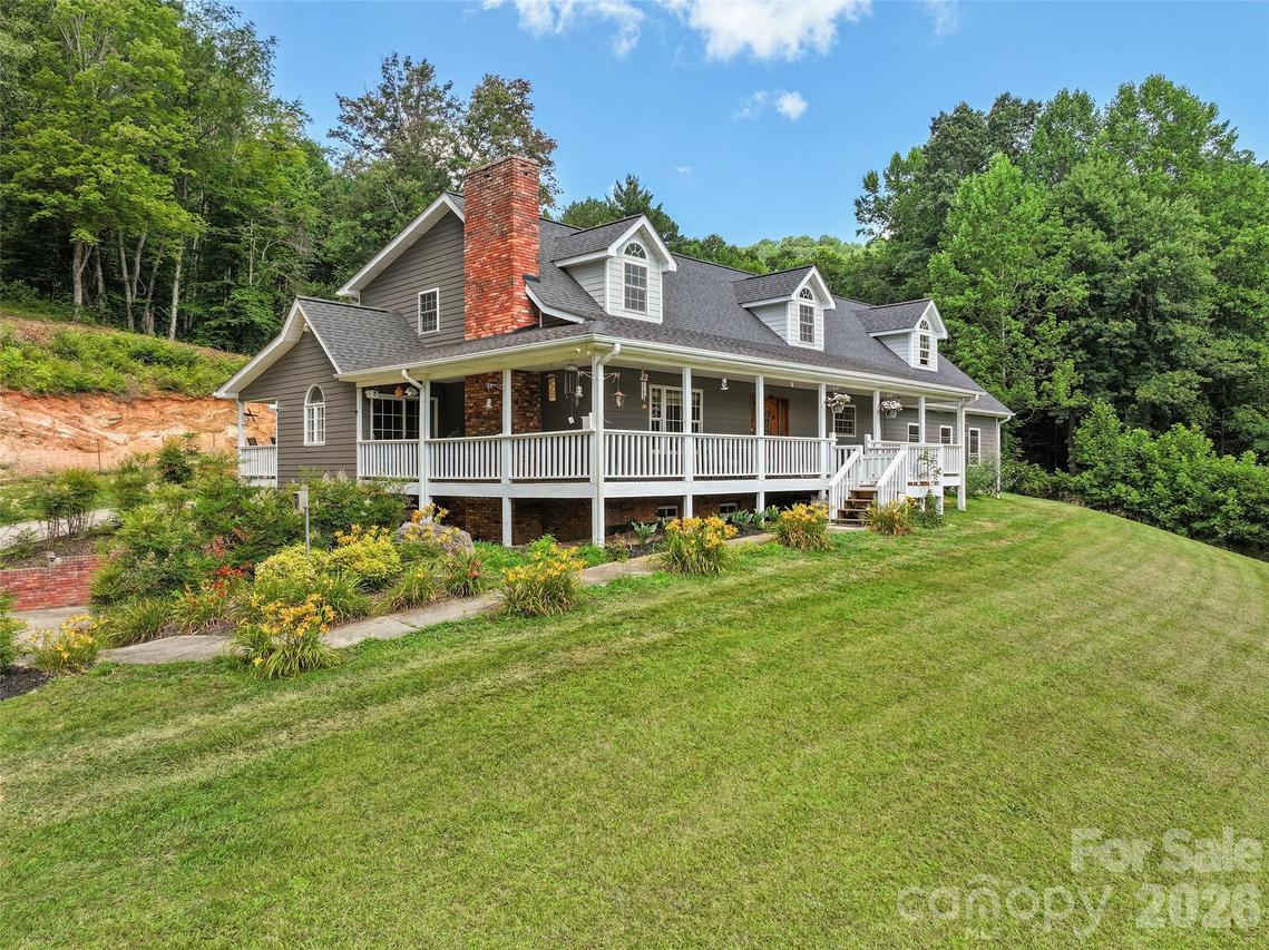 81 Aldens Way, Clyde, NC 28721
