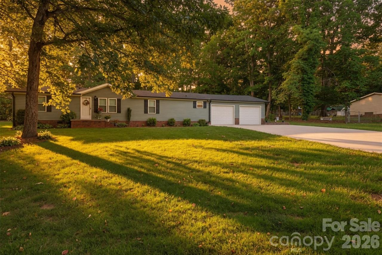 446 Heritage Cir., Taylorsville, NC 28681