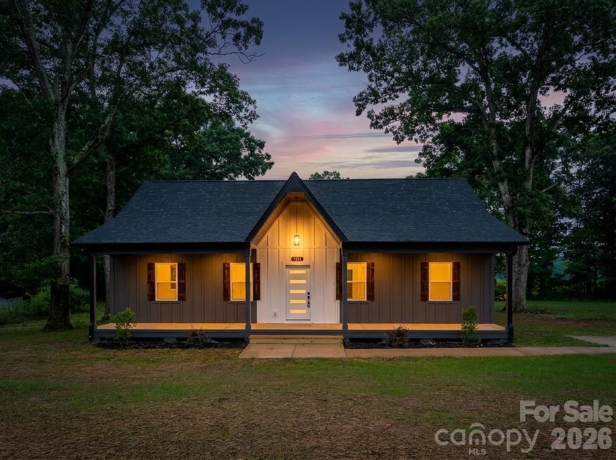 3916 E Maiden Rd., Maiden, NC 28650