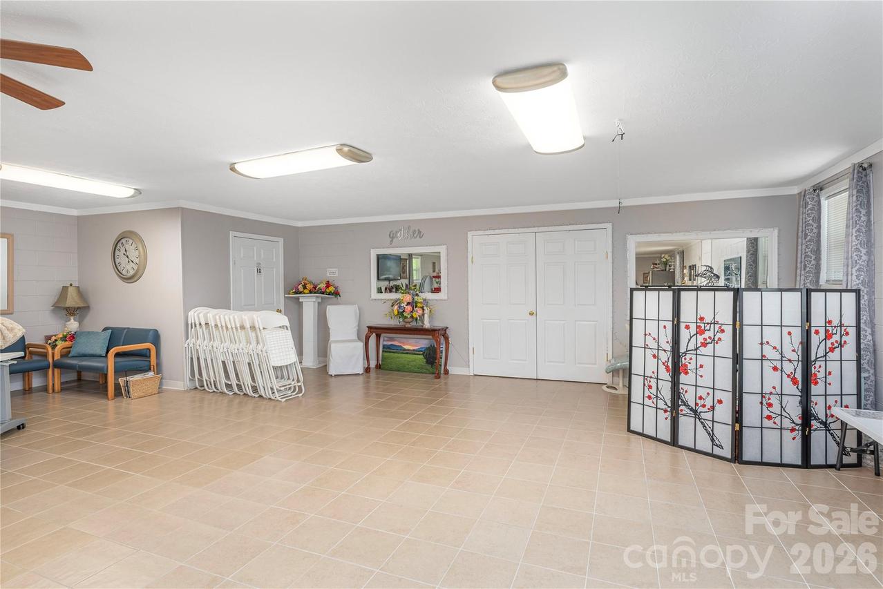 702 Love Joy Rd., Canton, NC 28716
