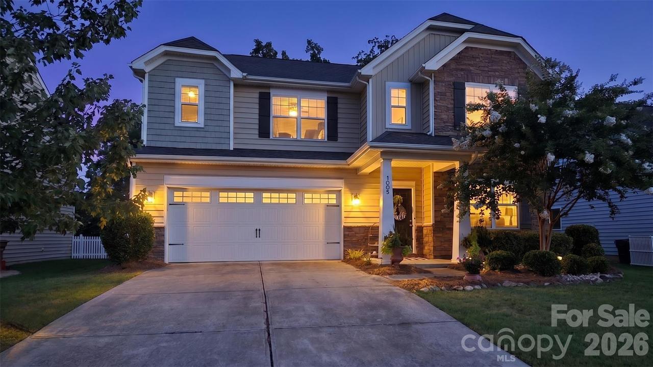 1005 Wainscott Dr., Waxhaw, NC 28173