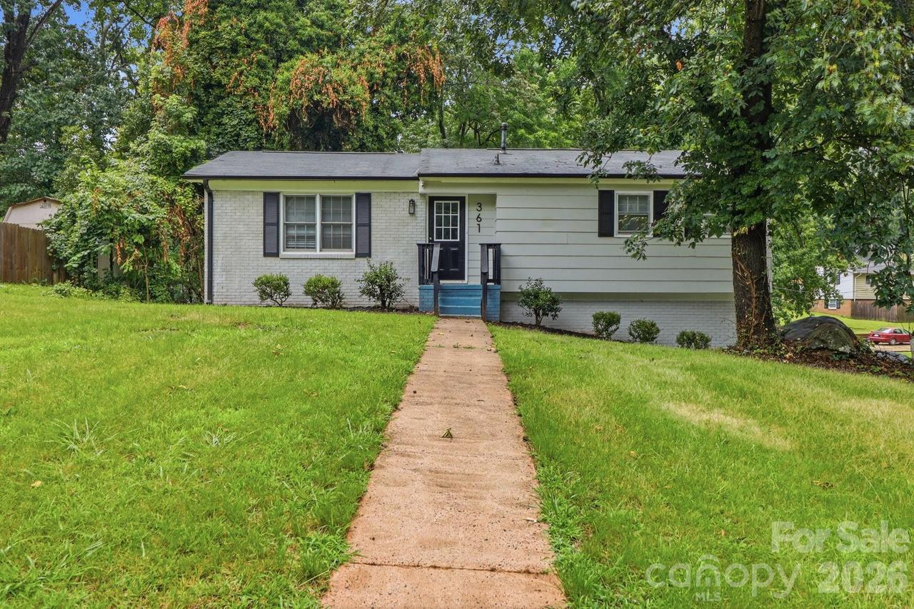 361 Sleepy Hollow Rd., Charlotte, NC 28217
