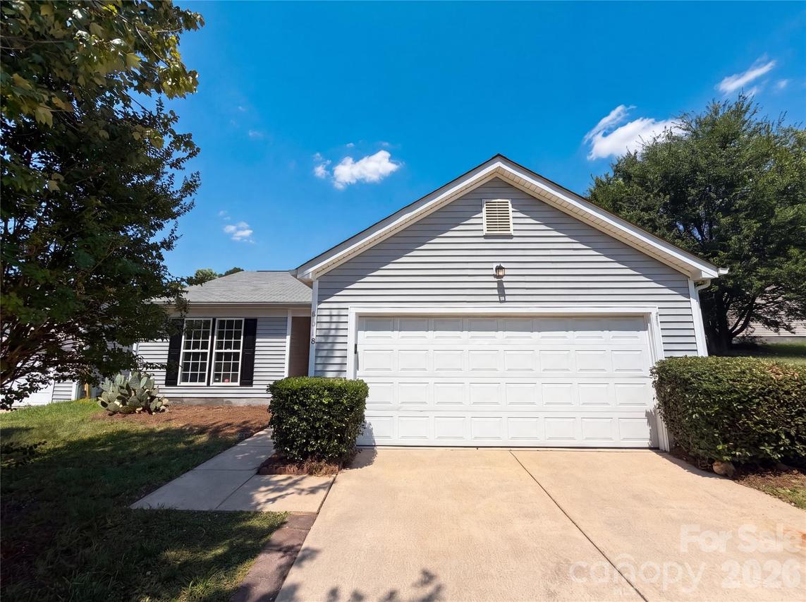 6318 Whispering Brook Ct., Charlotte, NC 28216